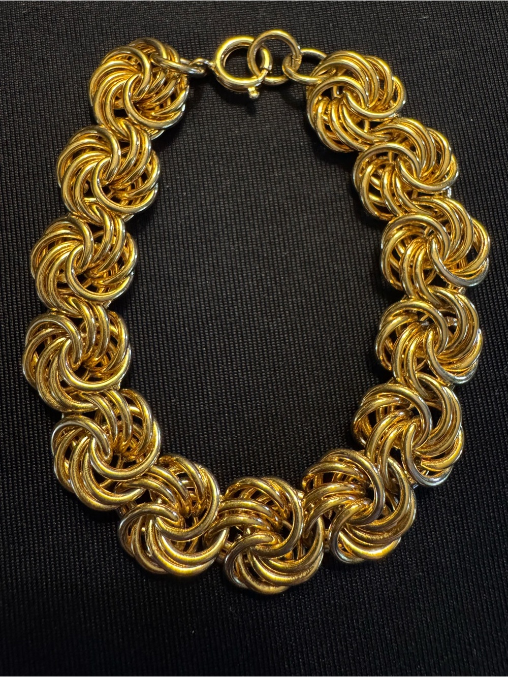 Vintage Gold Tone Love Knot Bracelet – 7.5”